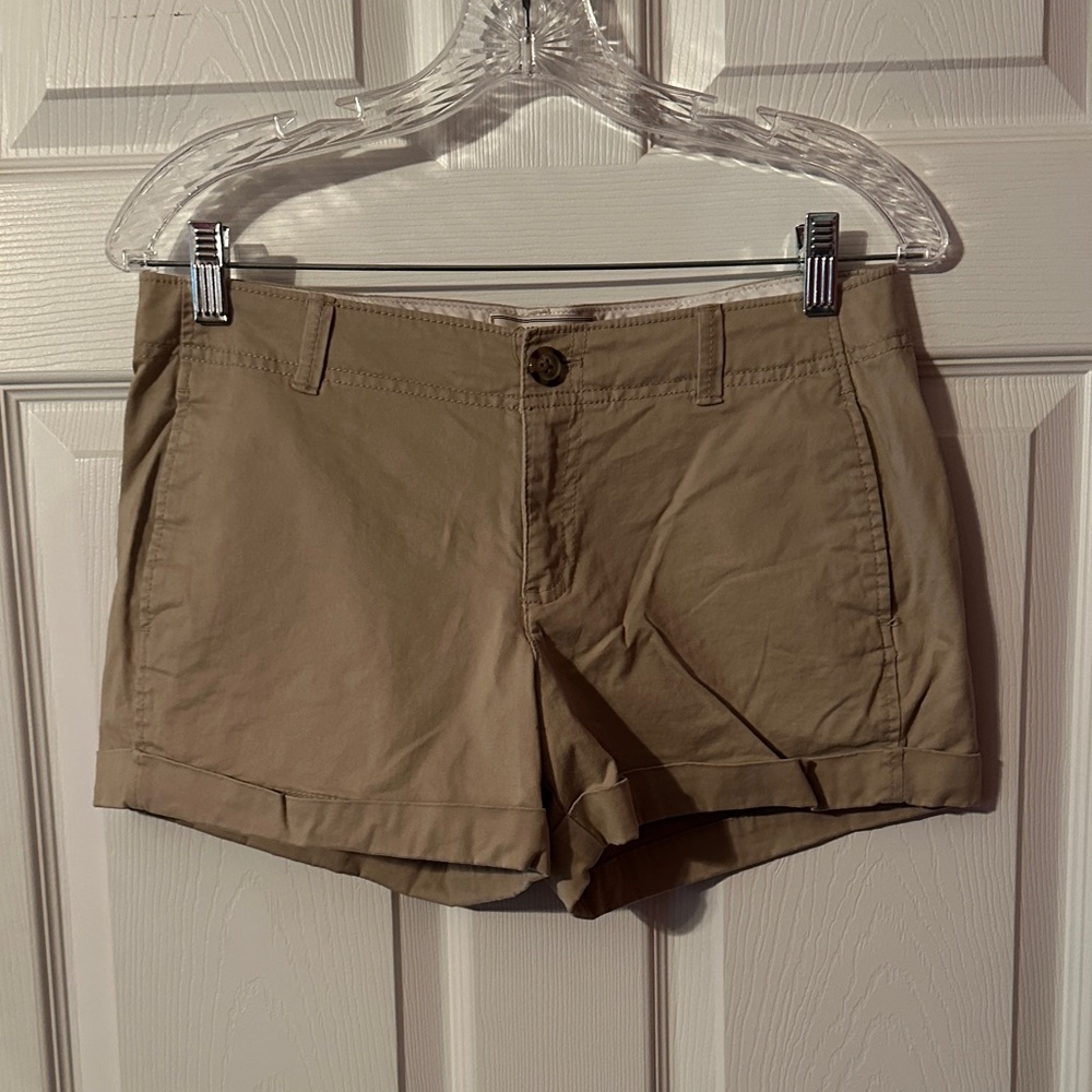 Old Navy Women's Tan Cargo Shorts